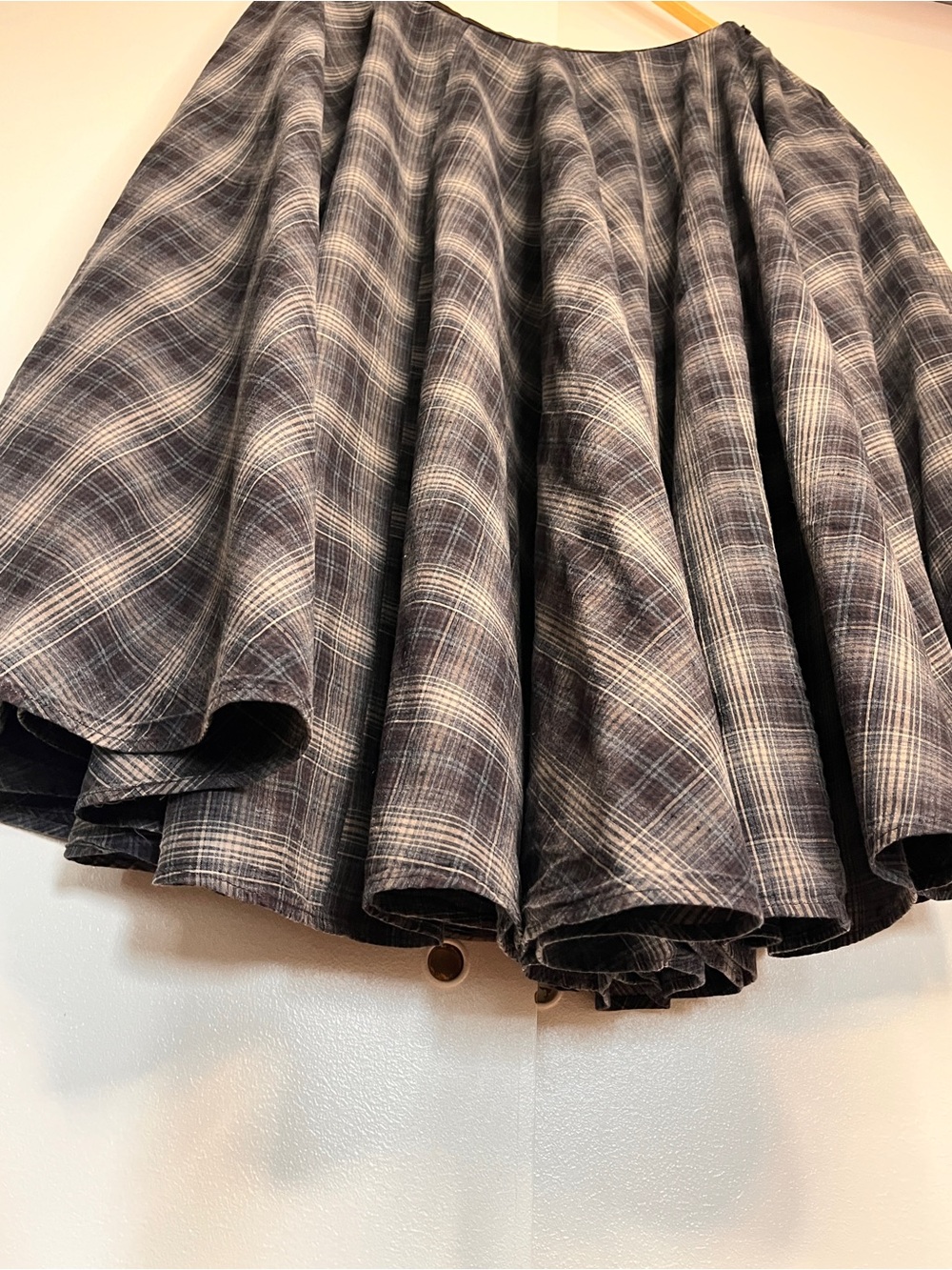 H&M Black and Gray Plaid Circle Skirt